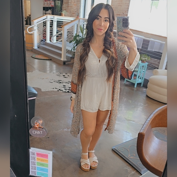 Meet your Posher, Amanda - Picture 4 of 8